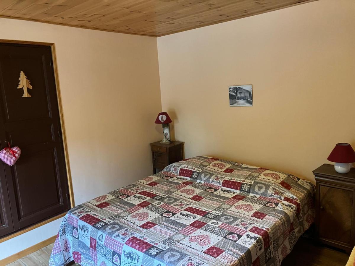 Gite Le Pelens Saint-Martin-dʼEntraunes Екстериор снимка